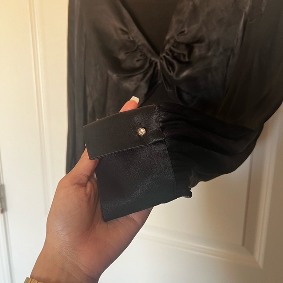 Zara - Long sleeve black satin crop top - Picture 2 of 3